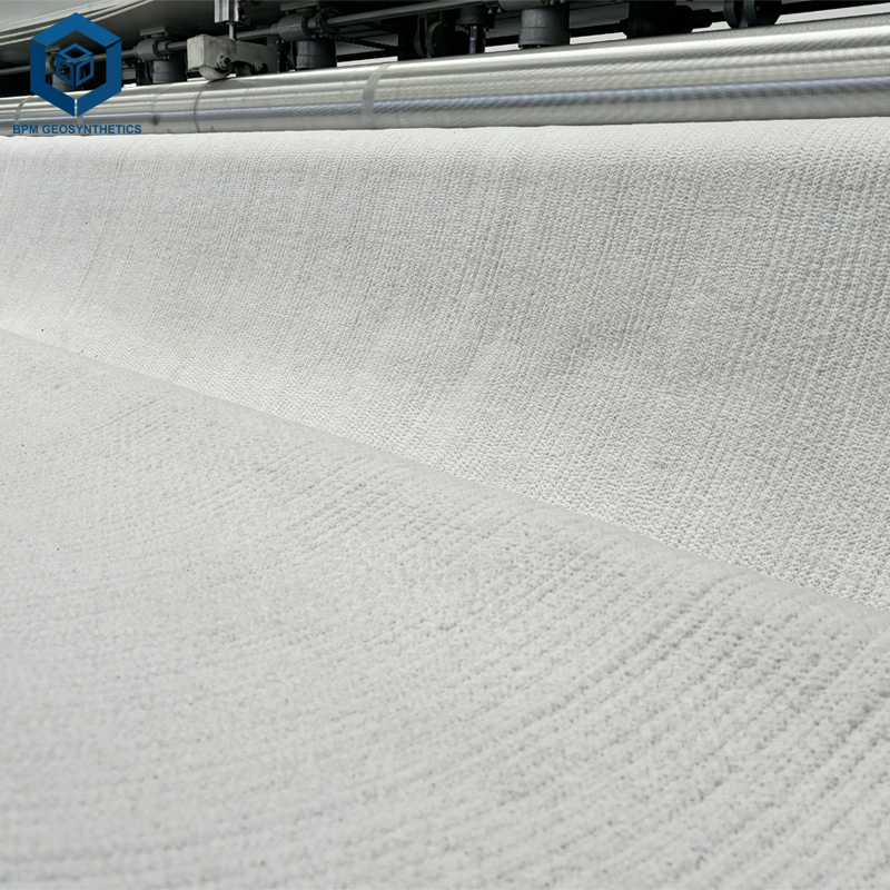 Revestimiento de arcilla sintética geo