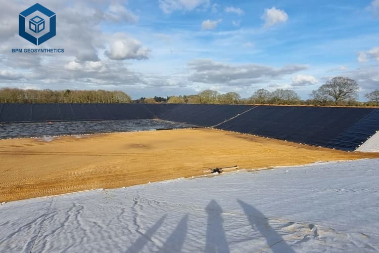 فشل اختبار قوة تقشير اللحام في الغشاء الأرضي.jpg فشل اختبار قوة تقشير اللحام في الغشاء الأرضي.jpg