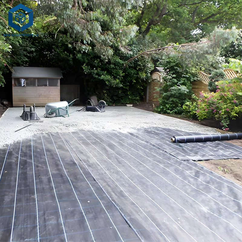 Tessuto geotessile intrecciato