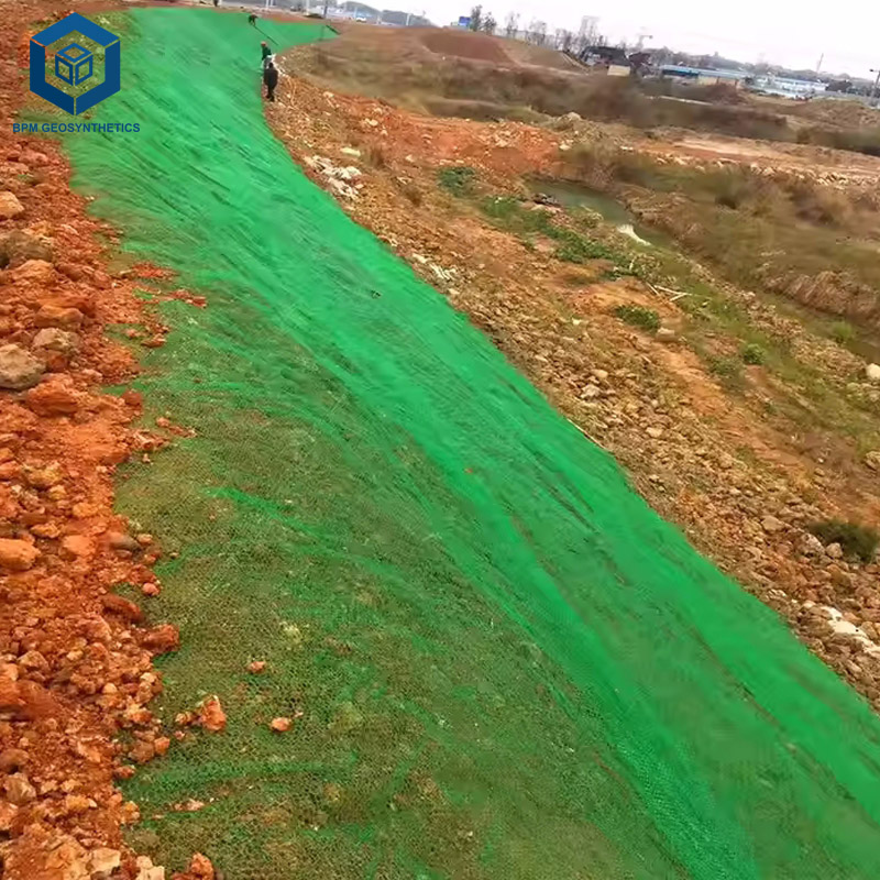 Géomat pour la protection des pentes