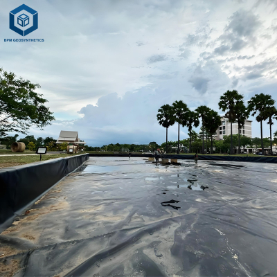 Geomembran Tahan Air untuk Konstruksi Kolam