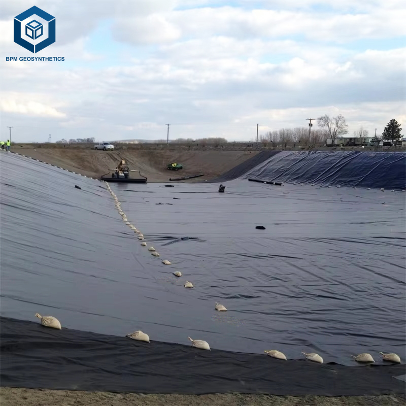 Rivestimento in membrana HDPE per siti minerari