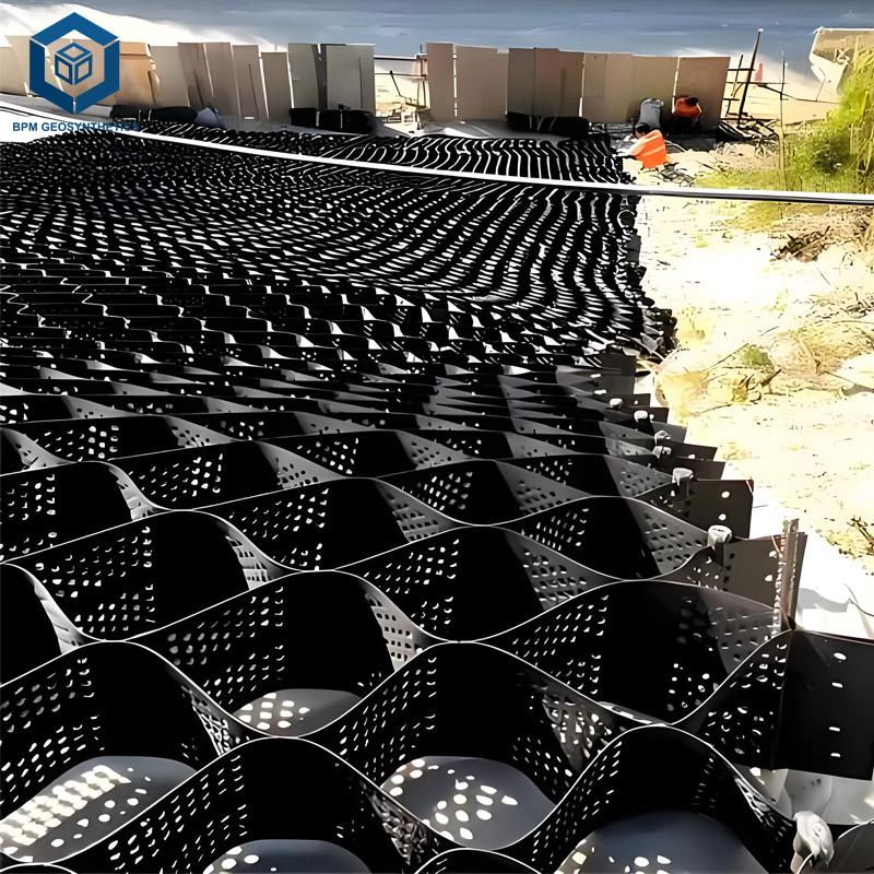 Reforço de Geocélulas para Autoestradas