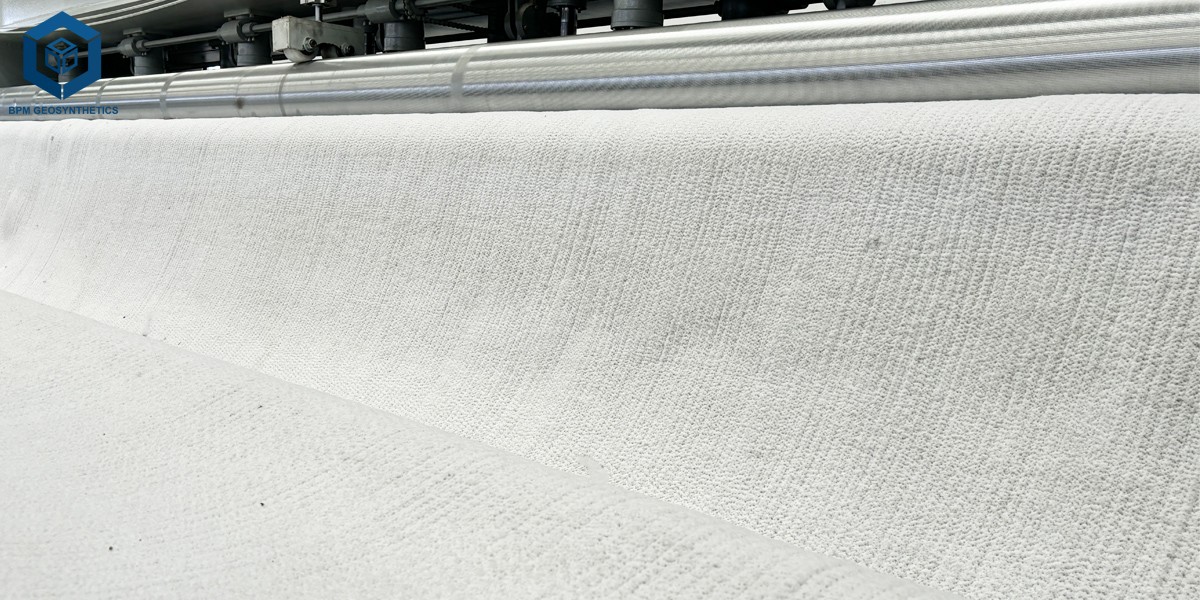 Pelapis Tanah Liat GCL