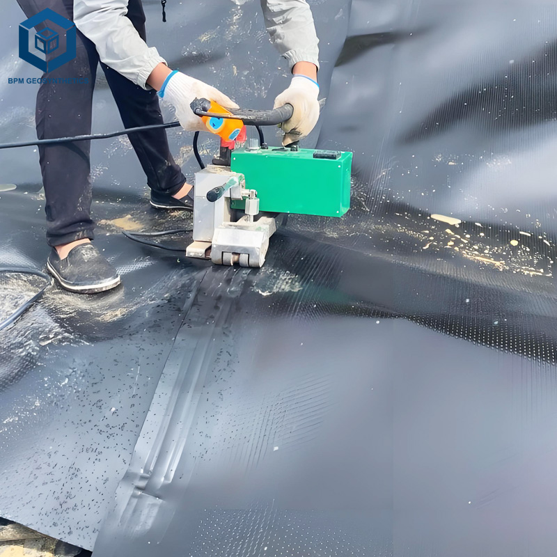 지오멤브레인 프로젝트용 자동 HDPE 라이너 용접기