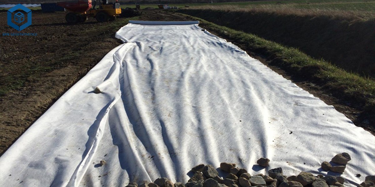 Tecido geotêxtil para sistemas de drenagem