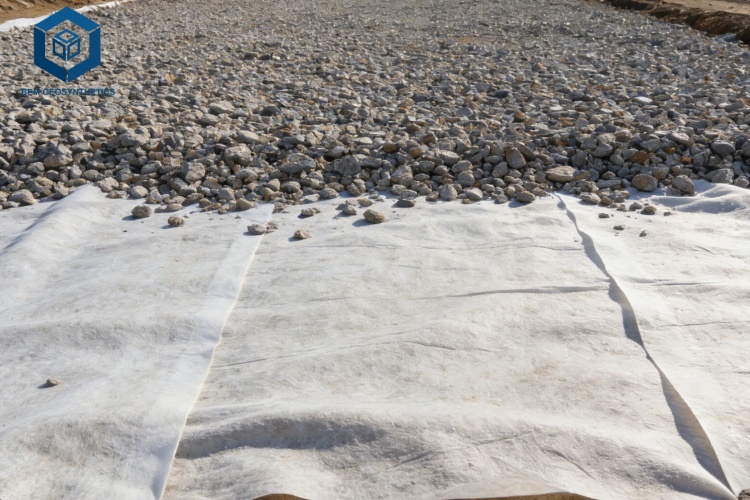 Hệ thống màng chống thấm có giá bao nhiêu?