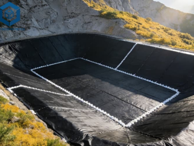 ความหนาของแผ่นกันซึมที่เหมาะสมที่สุดสำหรับการติดตั้งแผ่นรองบ่อปลา