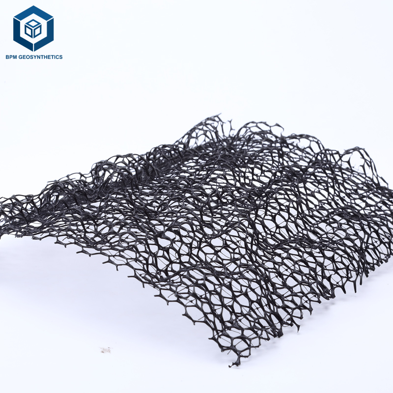 Géomat pour la protection des pentes