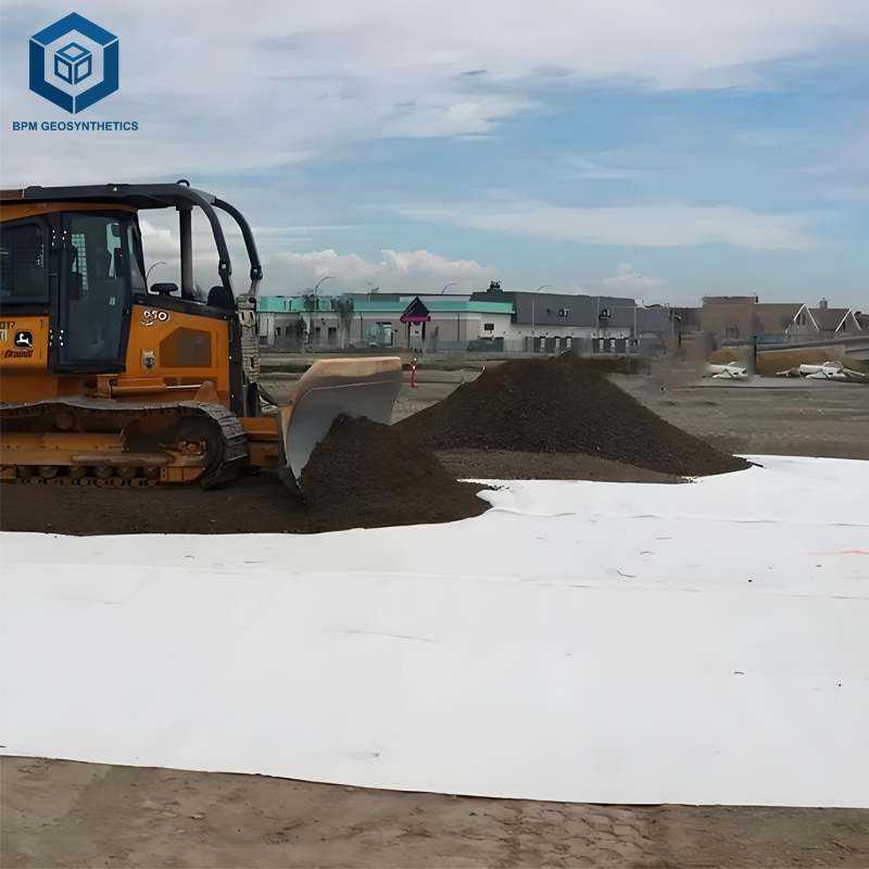 Tessuto non tessuto stradale per drenaggio e separazione