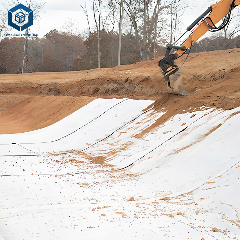 ベントナイトライナー