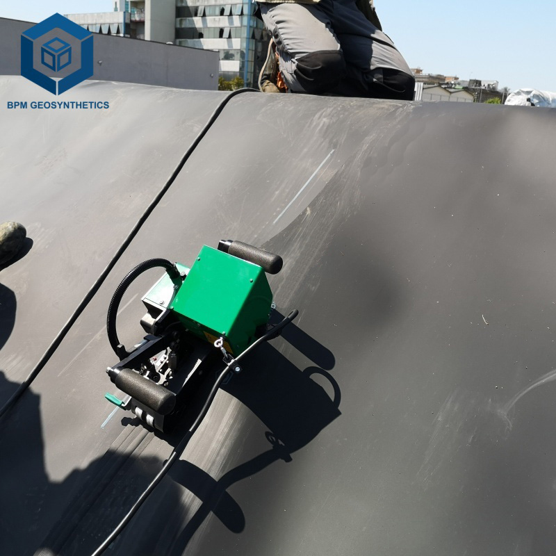 Geomembrane Welding Machine for Landfill Liner Installation