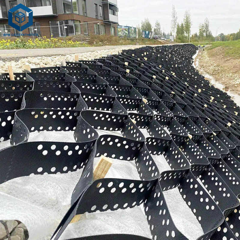 Geocells in Road Construction and Reinforcement