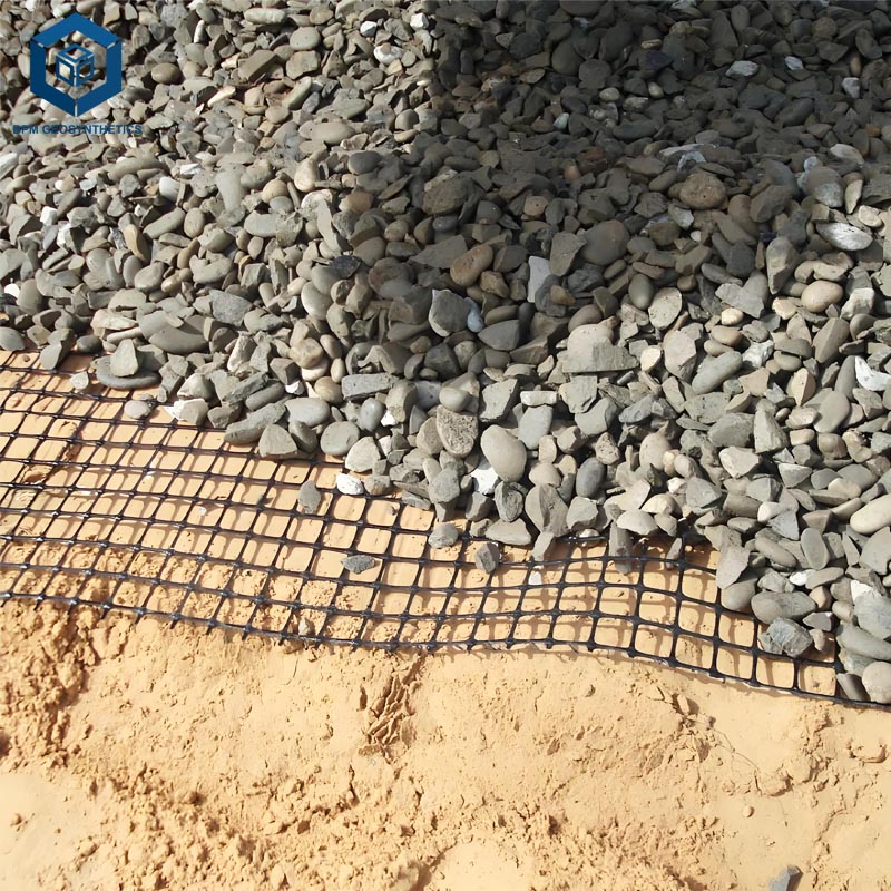 Geogrid Mesh Wall for Soil Reinforcement