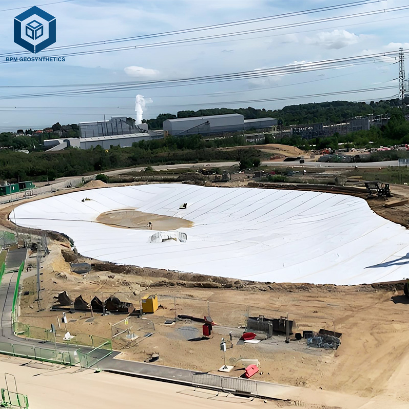 Pelapis Tanah Liat Geosintetik untuk Penahanan Air dan Limbah