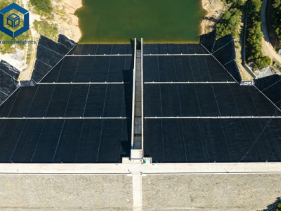 Spécifications des géomembranes en PEHD pour la conception de barrages de résidus miniers