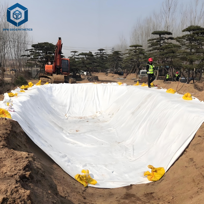 ผ้าใยสังเคราะห์ 4 ออนซ์