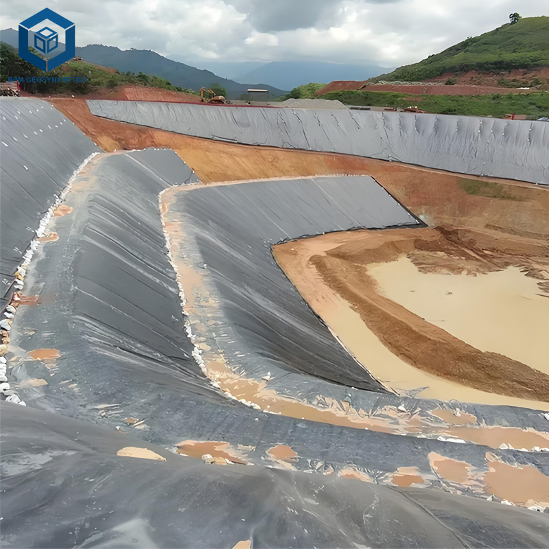 Rivestimento per laghetti in HDPE per l'attività mineraria