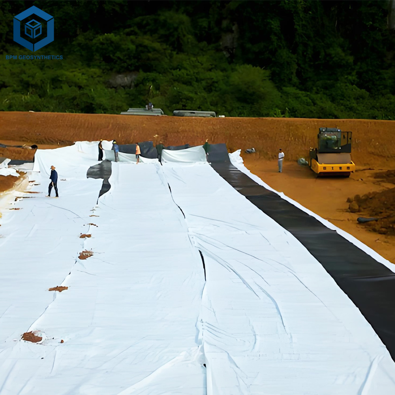 Membran Geokomposit untuk Waduk
