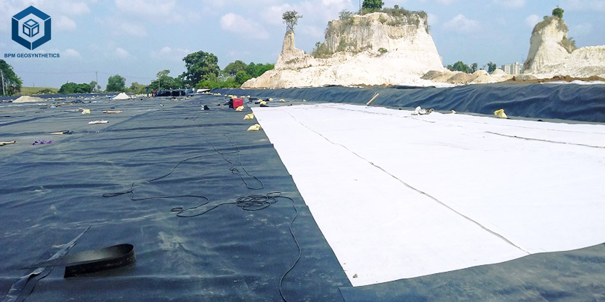 Geotekstil Stabilisasi Tanah untuk Pondasi Konstruksi