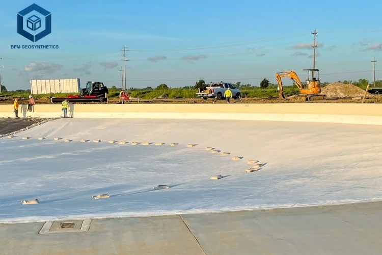 geomembrane bubble formation under liner.jpg