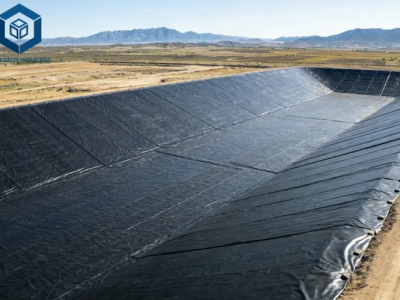 Géomembrane en PEHD lisse ou texturée : laquelle utiliser ?